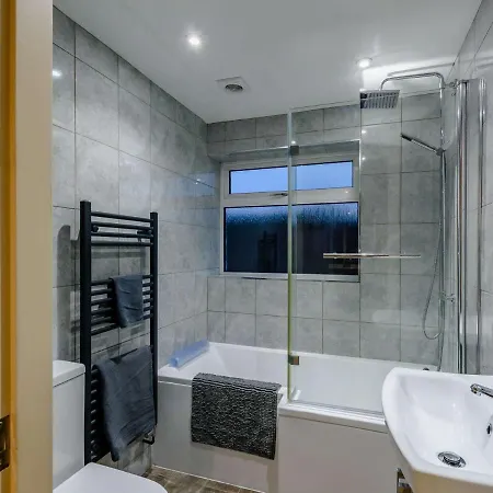3 Bed In 66717 Tatil Evi
