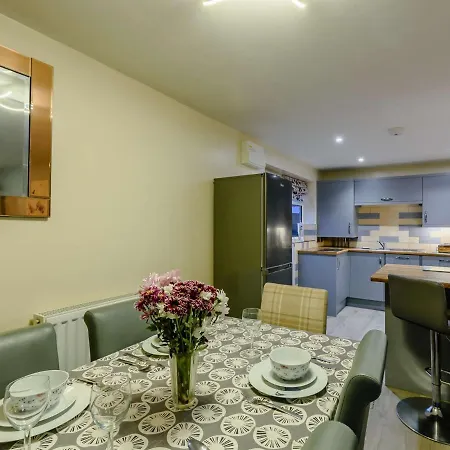 3 Bed In 66717